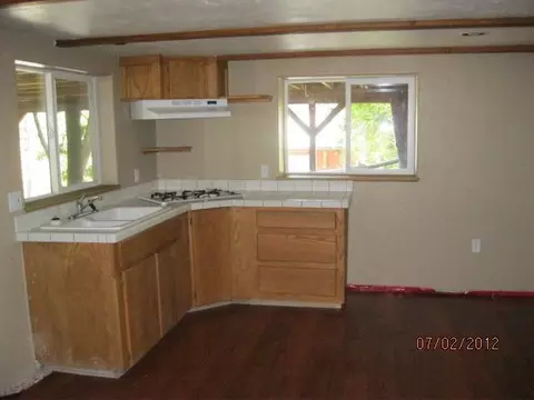 635 Greenleaf Dr, Eagle Point, OR 97524 photo 9