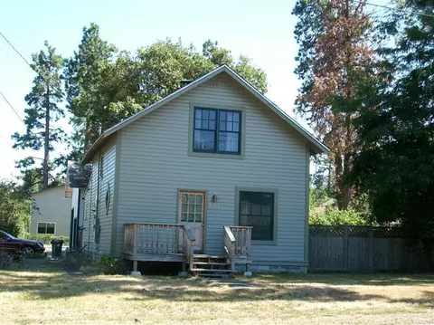 501 W Fifth St, Phoenix, OR 97535 photo 1
