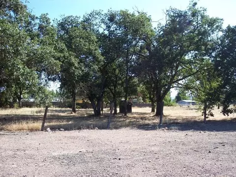 6099 Table Rock Rd, Central Point, OR 97502 photo 1