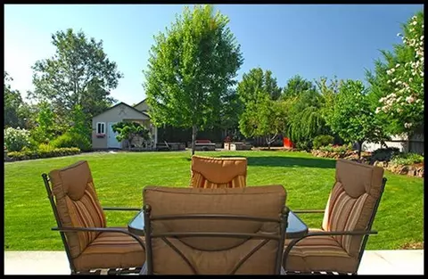 109 Walnut Pl, Phoenix, OR 97535 photo 23