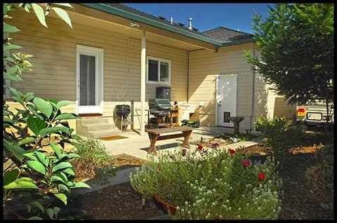 109 Walnut Pl, Phoenix, OR 97535 photo 18