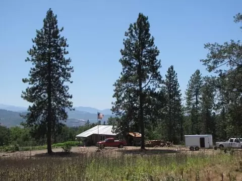 3200 Worthington Rd, Eagle Point, OR 97524 photo 1