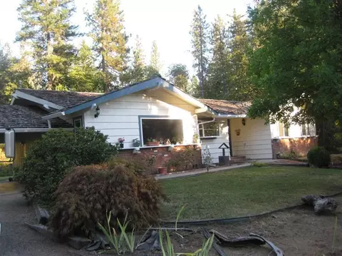 4352 Evans Rd, Rogue River, OR 97537 photo 1
