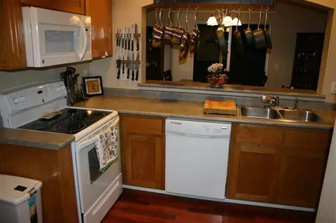 336 Live Oak Loop, Central Point, OR 97502 photo 3