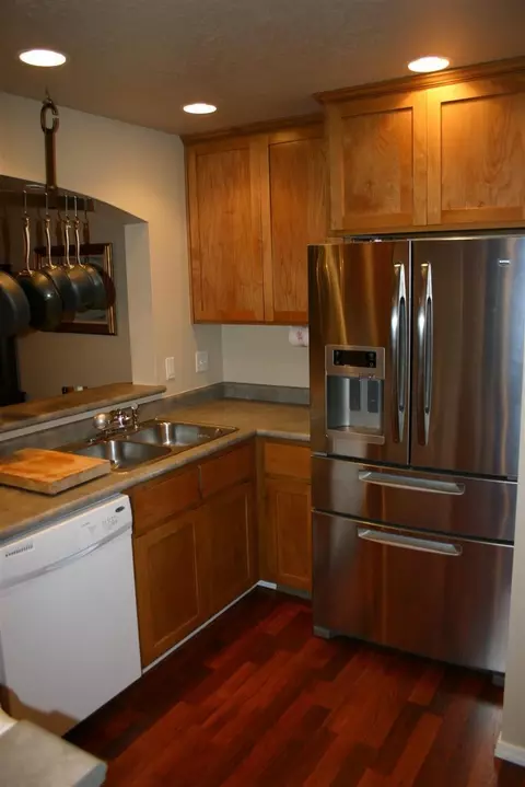 336 Live Oak Loop, Central Point, OR 97502 photo 4