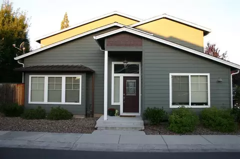 336 Live Oak Loop, Central Point, OR 97502 photo 13
