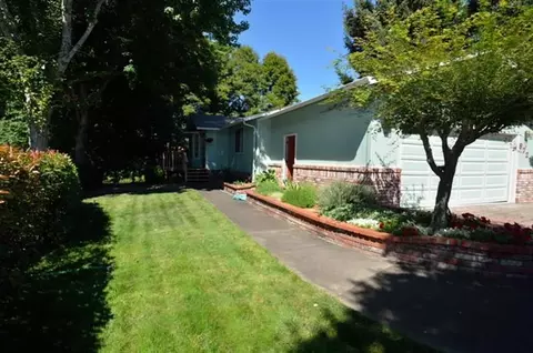 972 Shasta Ave, Eagle Point, OR 97524 photo 12
