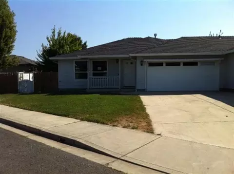 418 Montclair Way, Eagle Point, OR 97524 photo 1