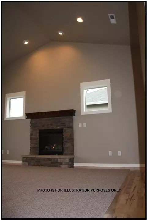 677 Nottingham Ter, Eagle Point, OR 97524 photo 3