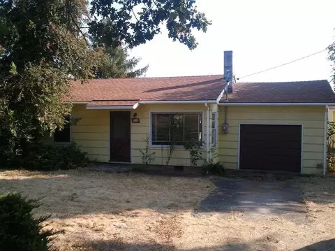 186 E Gregory, Central Point, OR 97502 photo 2