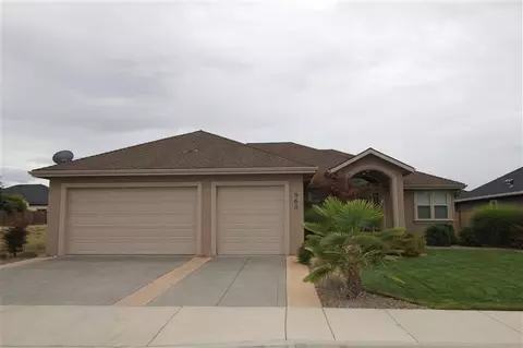 960 Arrowhead Trl, Eagle Point, OR 97524 photo 1