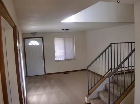 209 Northview Dr, Eagle Point, OR 97524 photo 3