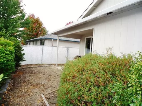 448 Montclair Way, Eagle Point, OR 97524 photo 11