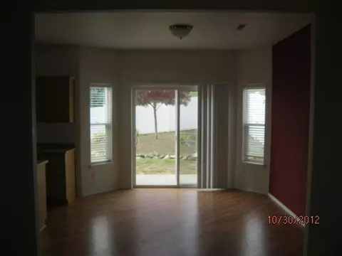 435 Phyllis Dr, Eagle Point, OR 97524 photo 3