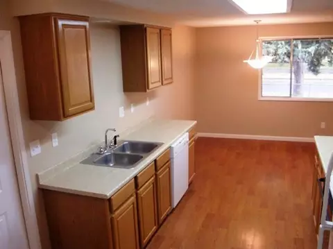 201 Shadow Lawn Dr, Eagle Point, OR 97524 photo 5