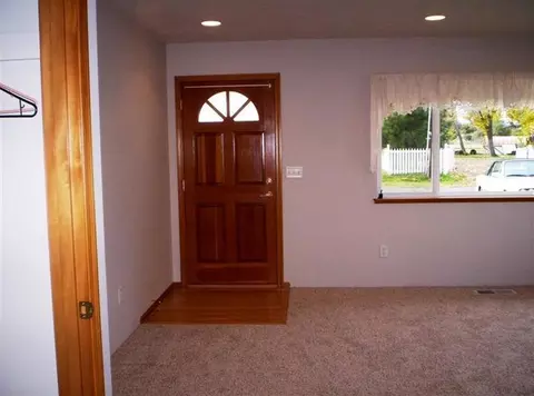 3771 Hilsinger Rd, Phoenix, OR 97535 photo 4