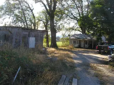 2305 Upper River Rd, Grants Pass, OR 97526 photo 4