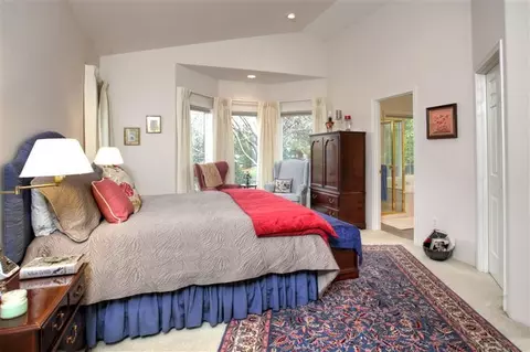 809 Cypress Point Loop, Ashland, OR 97520 photo 13