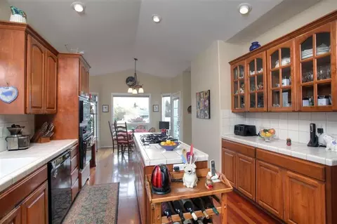 809 Cypress Point Loop, Ashland, OR 97520 photo 7