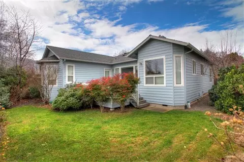 809 Cypress Point Loop, Ashland, OR 97520 photo 18
