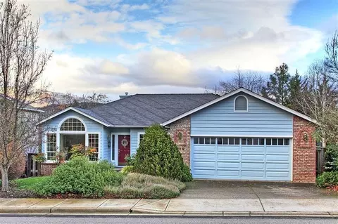 809 Cypress Point Loop, Ashland, OR 97520 photo 1