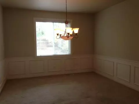 664 Ridgeway Ave, Central Point, OR 97502 photo 5