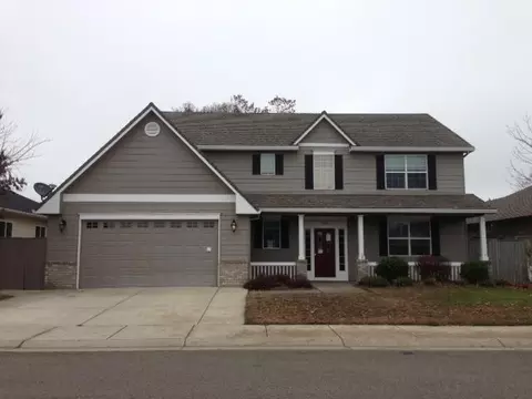 664 Ridgeway Ave, Central Point, OR 97502 photo 1