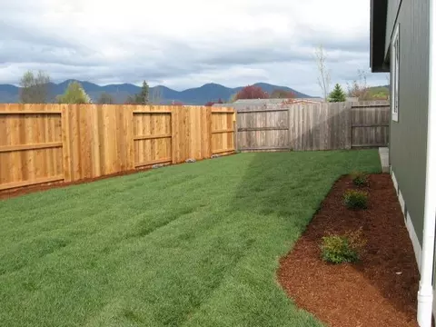 2152 Nick Way, Grants Pass, OR 97527 photo 12