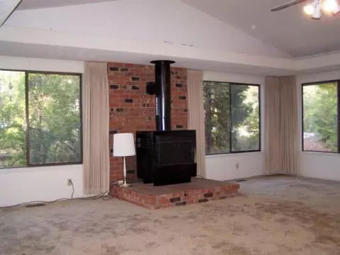 815 Eric Loop, Grants Pass, OR 97526 photo 19
