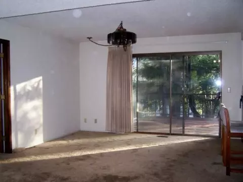 815 Eric Loop, Grants Pass, OR 97526 photo 5