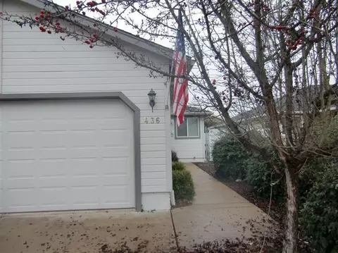436 Crystal Dr, Eagle Point, OR 97524 photo 1
