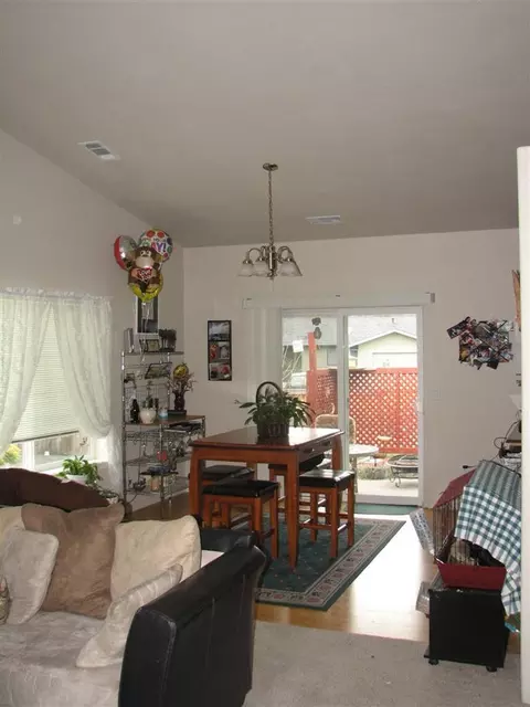 965 Black Wolf, Eagle Point, OR 97524 photo 3