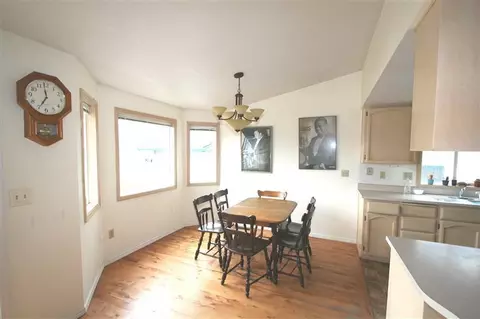 175 E Nevada St, Ashland, OR 97520 photo 3