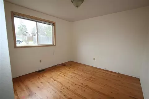 175 E Nevada St, Ashland, OR 97520 photo 8