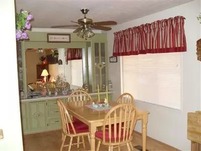 10754 Agate Rd, Eagle Point, OR 97524 photo 3