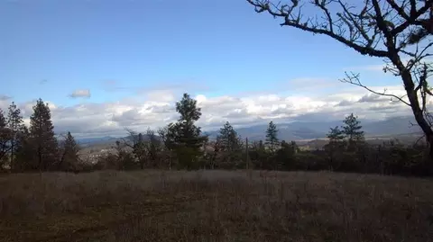 860 Linn Rd, Eagle Point, OR 97524 photo 1