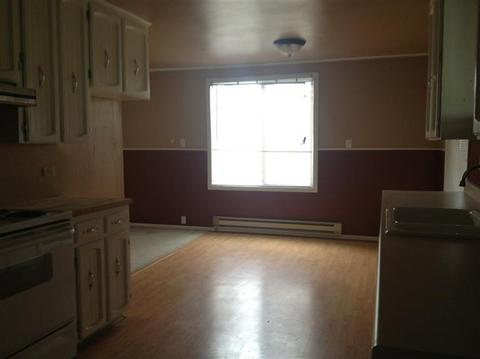 585 Craiglea Dr, Eagle Point, OR 97524 photo 3