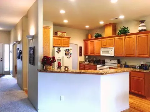 948 Black Wolf, Eagle Point, OR 97524 photo 7