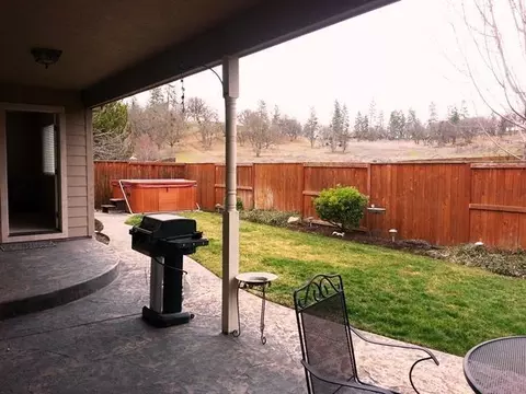 948 Black Wolf, Eagle Point, OR 97524 photo 21
