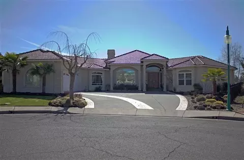 254 Pine Lk, Eagle Point, OR 97524 photo 1