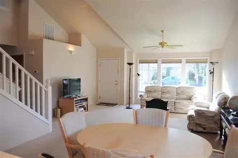 1134 Hampton St, Central Point, OR 97502 photo 2