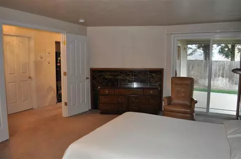 1134 Hampton St, Central Point, OR 97502 photo 9