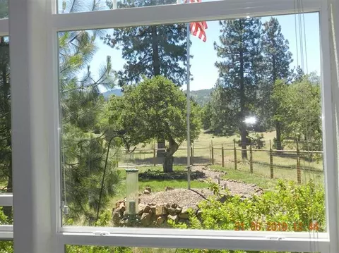 8050 E Antelope Rd, Eagle Point, OR 97524 photo 5