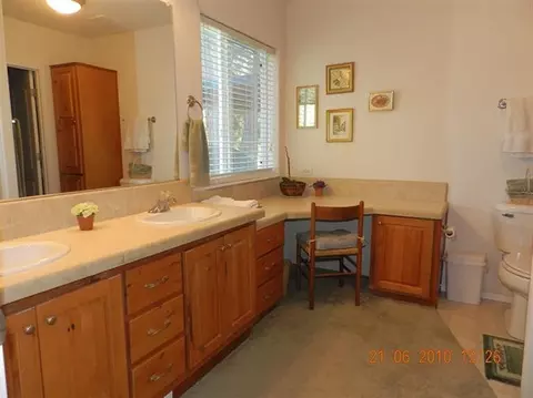 8050 E Antelope Rd, Eagle Point, OR 97524 photo 12
