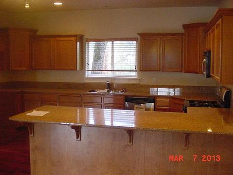 46 Pine Ridge Dr, Eagle Point, OR 97524 photo 3