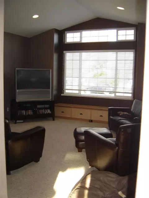 3794 Hilsinger Rd, Phoenix, OR 97535 photo 3