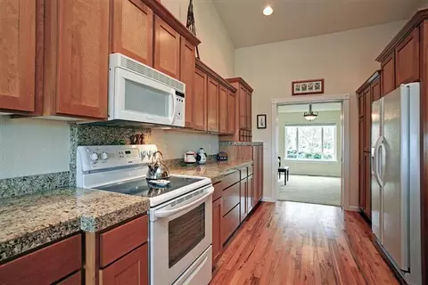 107 Sky Hawk Dr, Eagle Point, OR 97524 photo 11