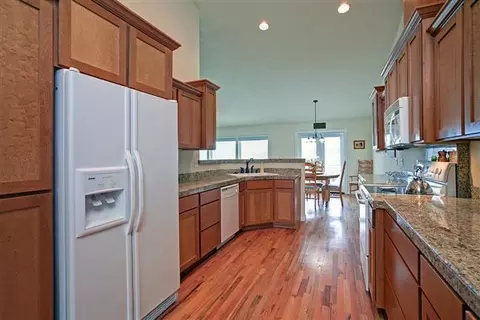 107 Sky Hawk Dr, Eagle Point, OR 97524 photo 8