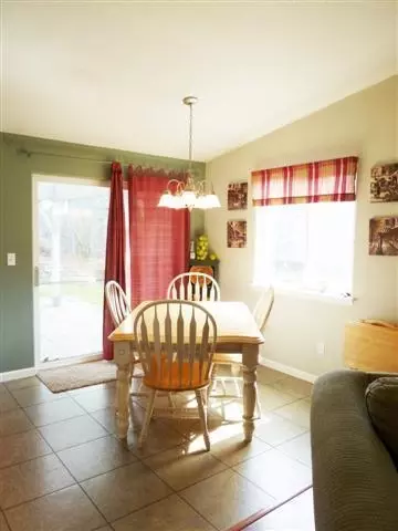 102 Willow Ln, Rogue River, OR 97537 photo 7
