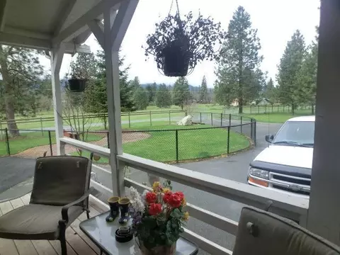 305 Queens Branch Rd, Rogue River, OR 97537 photo 3